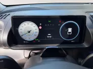 Hyundai Inster Evolve 49 kWh | Demo | Warmtepomp | 360 graden camera | Keyless entry | Dodehoek detectie |