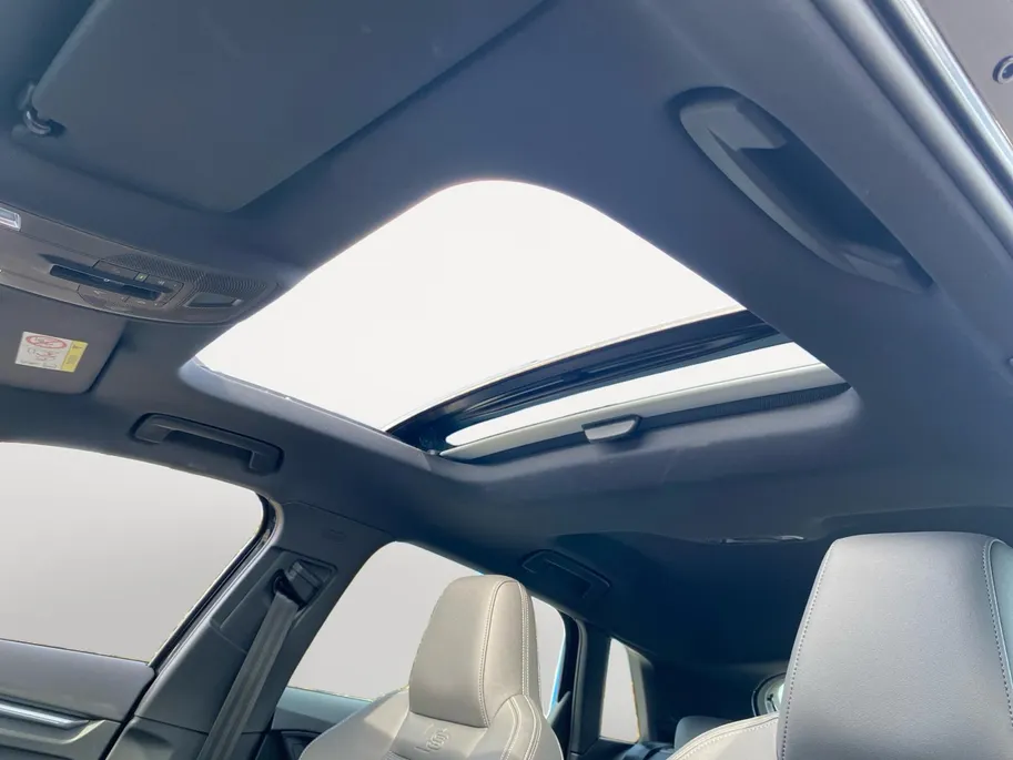 Audi A3 Sportback 35 TFSi mild-Hybrid S-Tronic aut. S Edition S Line Sportstoelen | Pano dak | SONOS Sound | Camera | Stoelverwarming | CarPlay | Cruise Control adapt. | Etc.