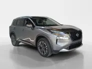 Nissan X-Trail 1.5 e-Power Tekna Plus | Naviagtie| 360grd camera| Pdc voor en achter| Climate controle 3 zones| Stoel-, stuur- en voorruit verwarming| Lederen bekleding| 19inch Wielen| Stoel geheugen|