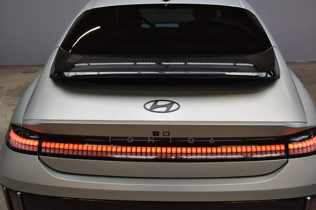 Hyundai IONIQ 6 77,4 kWh 325pk AWD First Edition I SOH 100% I Afn. trekhaak
