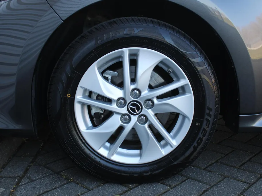 Mazda 2 Hybrid 1.5 Agile | Stuur-/stoelverwarming | Camera | 15' LM | Cruise adapt. | Airco |