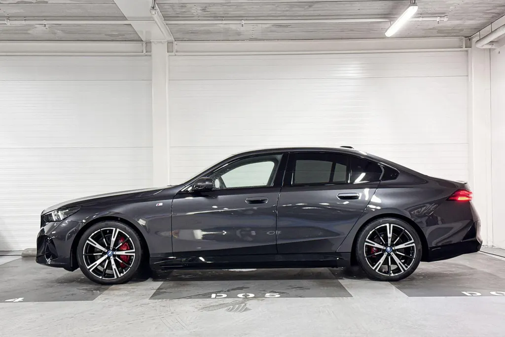 BMW i5 Sedan eDrive40