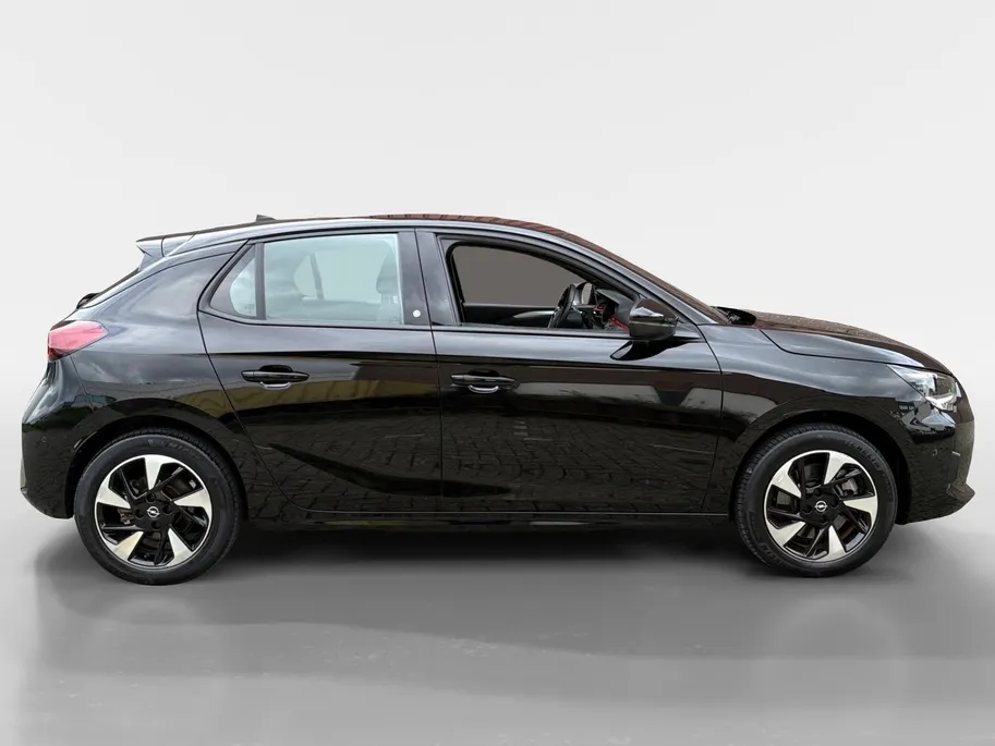 Opel Corsa-e GS Line 50 kWh | Navigatie | Cruise Control | Apple Carplay/Android Auto | Achterruitrij Camera | Lichtmetalen Velgen |