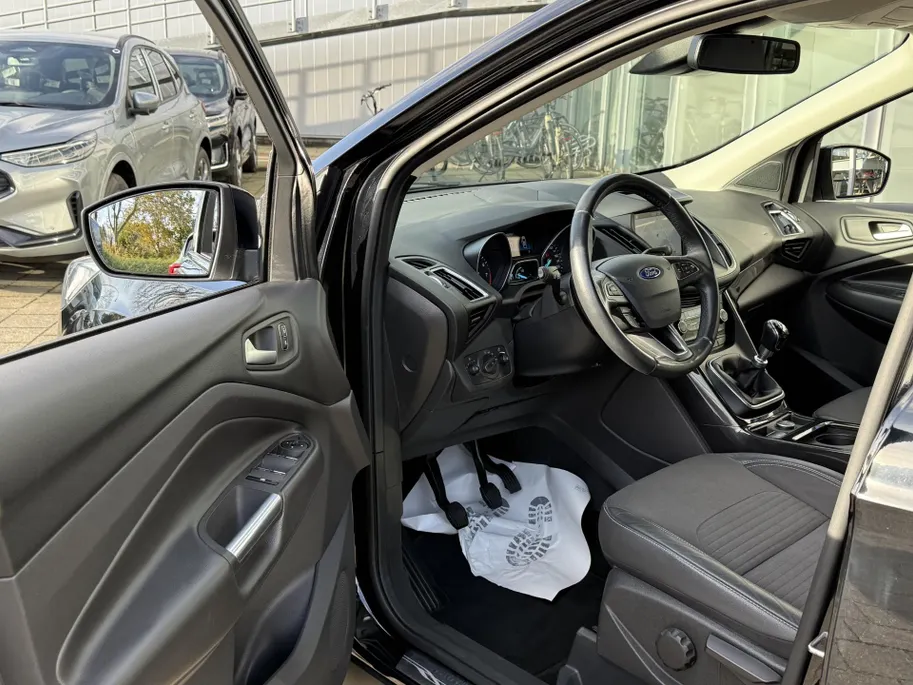Ford Kuga 1.5 EcoBoost Titanium