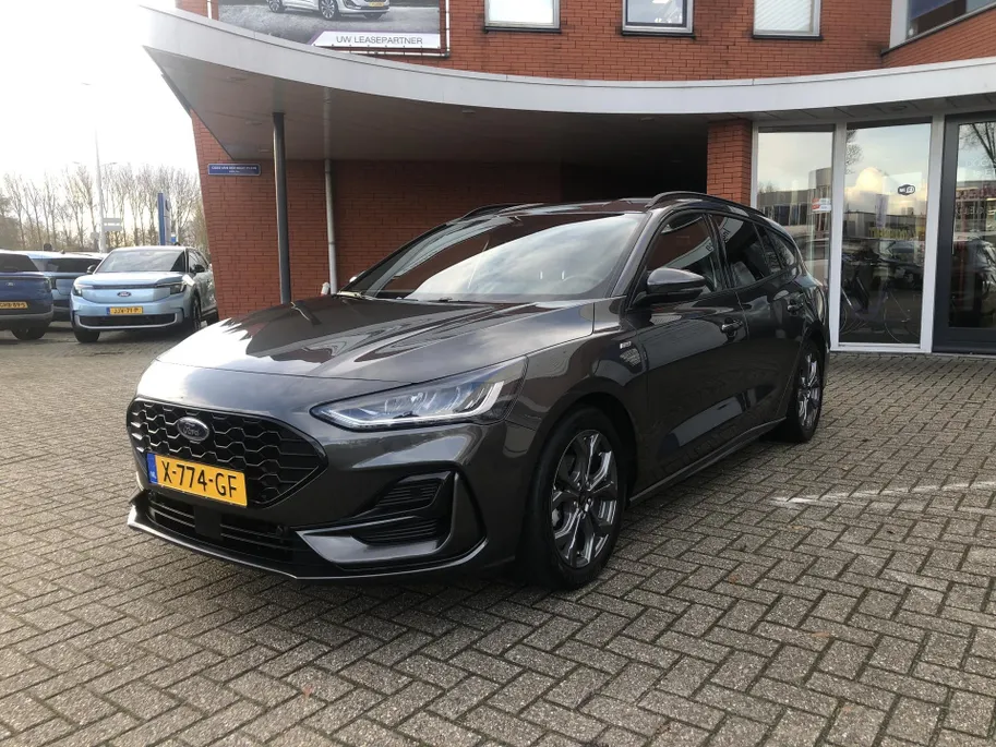 Ford Focus Wagon 1.0 EcoBoost Hybrid ST Line GROOT NAVIGATIESCHERM.