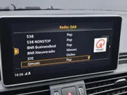 Audi Q5 55 TFSIe 270kW/367PK quattro S Line Competition · Luchtvering · Panoramadak · Leder · Camera · Apple/Android Car Play · Elektrische stoelverstelling · Stoel & Stuurwielverwarming · Adaptive Cruise Control ·