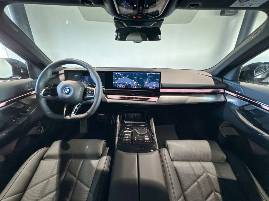 BMW i5 Sedan eDrive40 M Sportpakket Pro Comfort