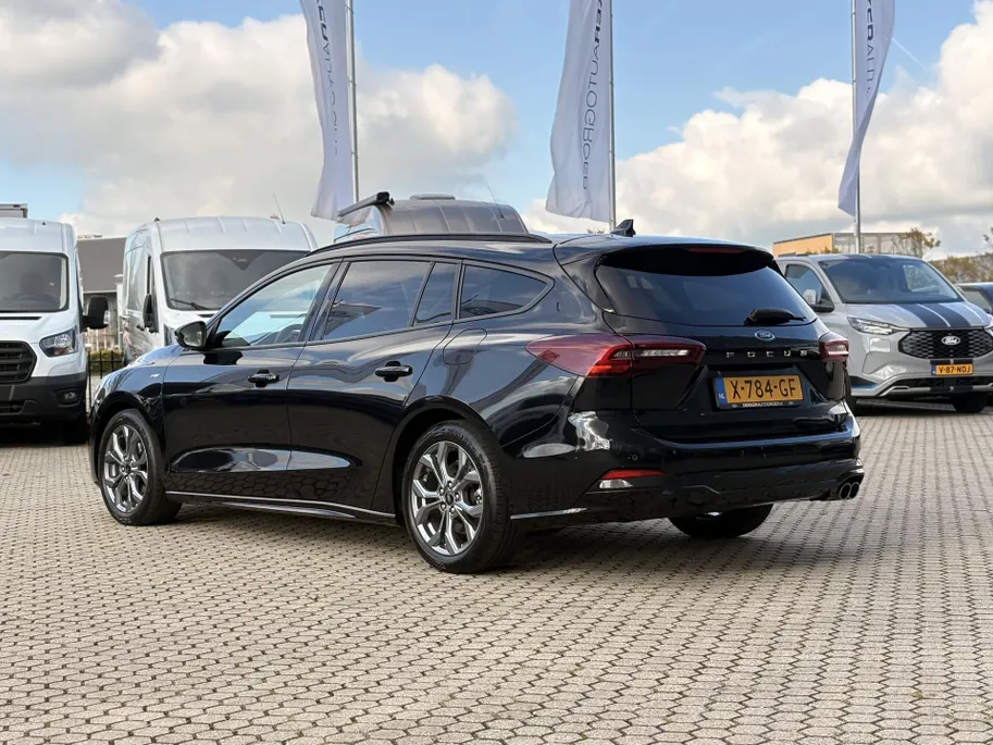 Ford Focus Wagon 1.0 EcoBoost 125PK Hybrid ST Line GROOT NAVIGATIE WINTERPAKKET