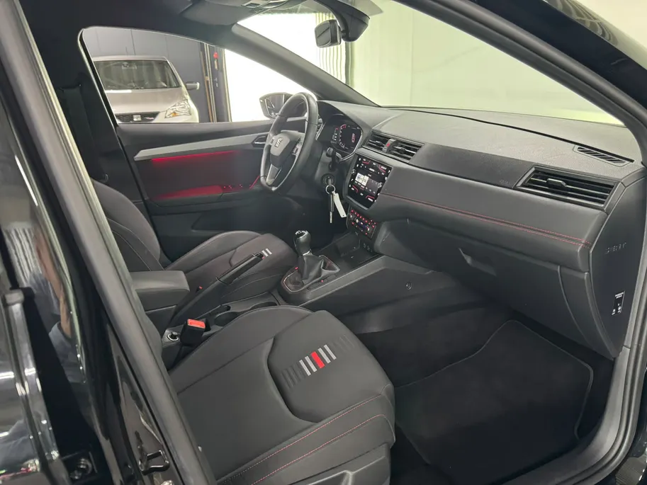 SEAT Ibiza 1.0 TSI FR Business Intense 18'' LMV / FULL LED / BEATS AUDIO / DAB+ /