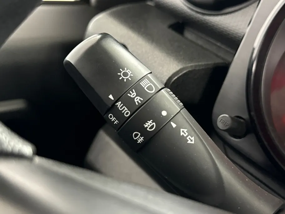 Suzuki Jimny 1.5 Professional Allgrip | 4 x 4 | L.M. Velgen | Cruise Control