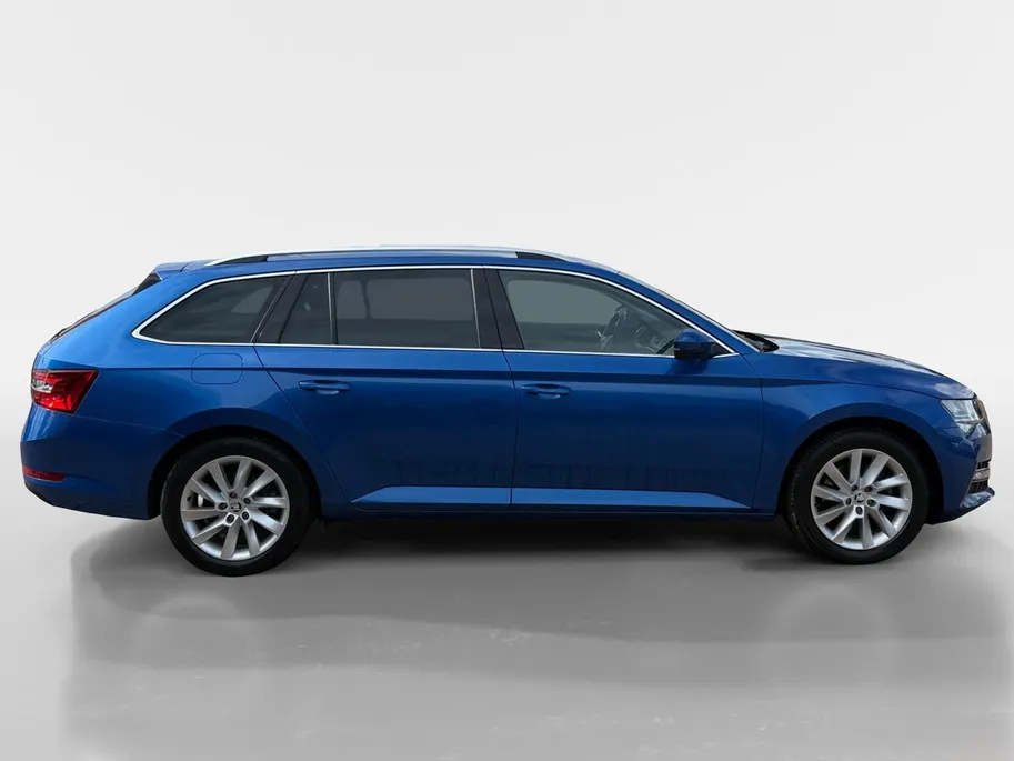 Škoda Superb Combi 1.4 TSI iV Business Edition Plus *Automaat*Navi+Camera*Parkeersensoren*Elekt. Stoelen*Lederen bekleding*Winter Pack*VOL OPTIES!