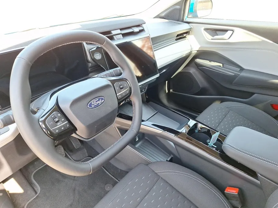 Ford Puma Gen-E 46,8 kWh | Winterpack | Comfortpack | El. achterklep | Camera | Apple Carplay&Android Auto |  Climate control |