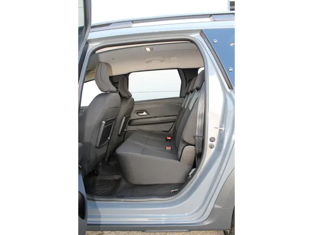 Dacia Jogger 1.8 hybrid 155 PK limited edition 7p. NIEUW TE BESTELLEN