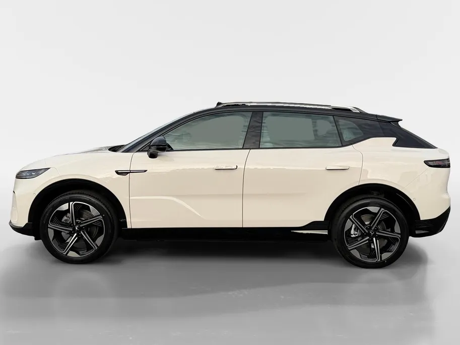 Voyah Courage Business Edition 80 kWh | Direct Leverbaar | Full Option | 360 Camera |