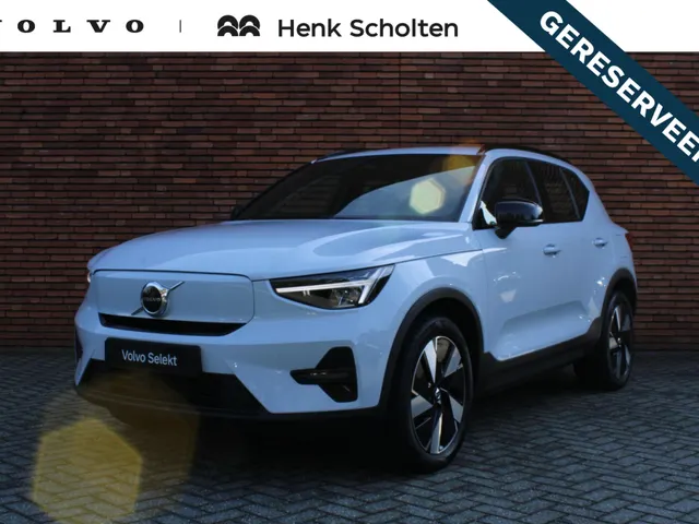 Volvo EX40