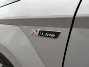 Hyundai Kona 1.6 GDI HEV N Line Sky | Schuif-/kantel dak | 360 camera | Apple Carplay/ Android Auto | Stoelverwarming voor & achter | Stoelventilatie |  Navigatie | Zeer nette auto!!!