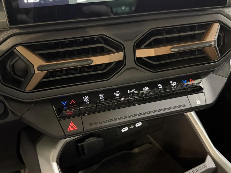 Dacia Bigster 1.8 - 155PK Hybrid Extreme Automaat | 1e eigenaar | 360 Camera | Adaptive Cruise Control | Apple CarPlay/Android Auto | Schuif/Kantel Dak | Lichtmetalen Velgen | Digital Cockpit | Full LED |