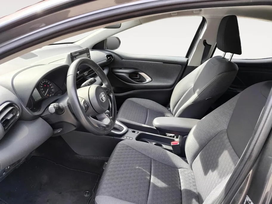 Toyota Yaris 1.5 Hybrid Active |Super complete en zuinig! NU incl. GRATIS AFLEVER PREMIUMPAKKET! Incl. 12 maanden GARANTIE! RIJKLAARPRIJS!!