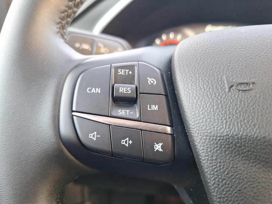 Ford Focus Wagon 1.0 EcoBoost Hybrid Titanium X | NL Auto | Winterpack | Climate Control | Camera | Pakeersensoren | Navigatie | DAB+ | B&O Audio | AGR-Bestuurdersstoel | Draadloze Apple Carplay&Android Auto |