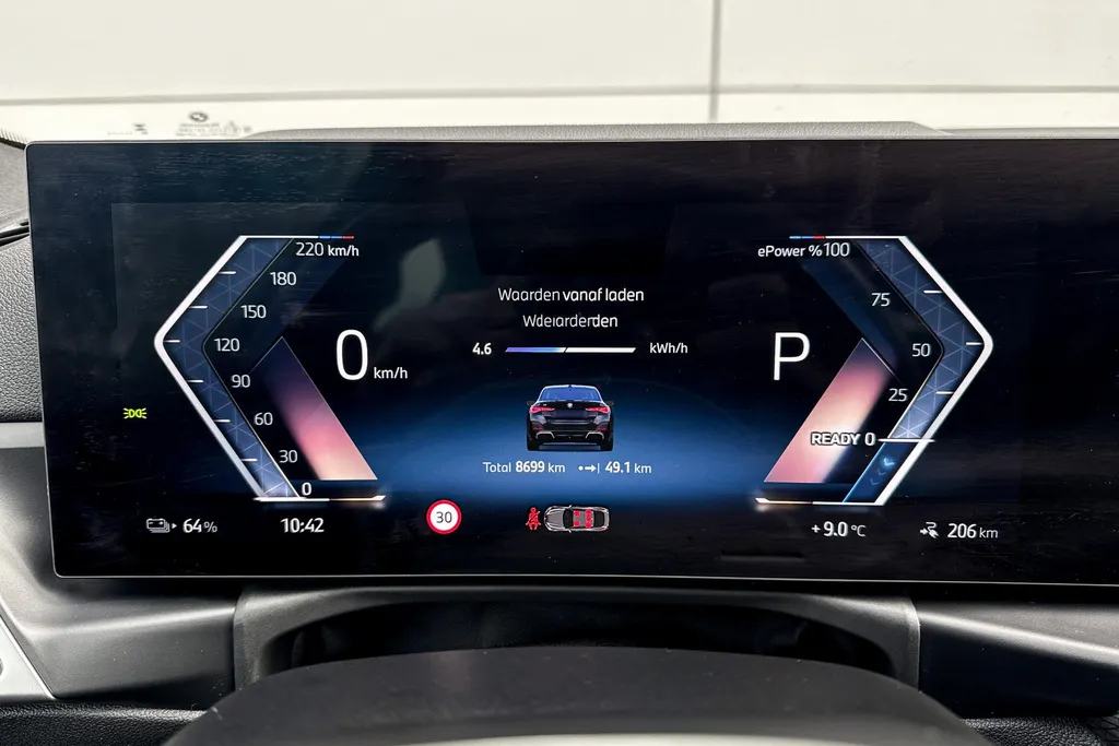 BMW i4 eDrive35 70 kWh