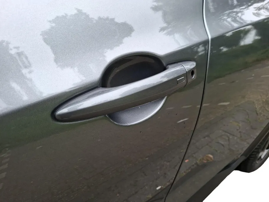 Nissan Juke 1.0 DIG-T N-Connecta | Licht metalen velgen| Metallic lak| Parkeersensoren voor en achter| Navi icm Apple/Android auto | 1ste eigenaar | Lage kilometerstand
