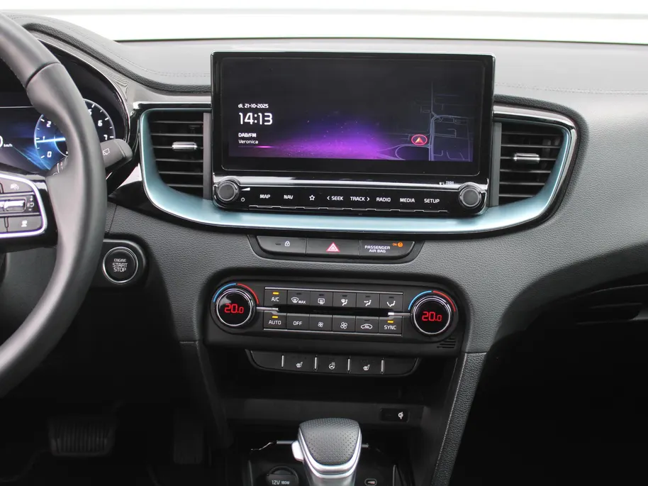 Kia Ceed 1.0 T-GDi MHEV Design Edition | Stuur-/stoelverwarming | Cruise adapt. | Camera | 16" LM | Dodehoekdetectie | JBL audio | LED |