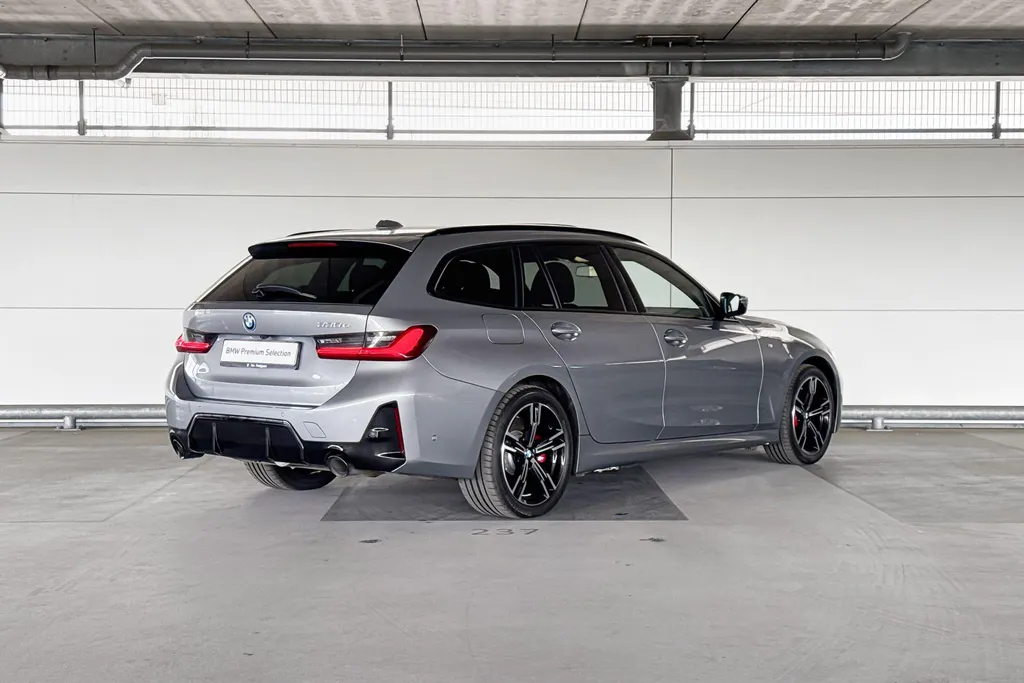 BMW 3 Serie Touring 330e