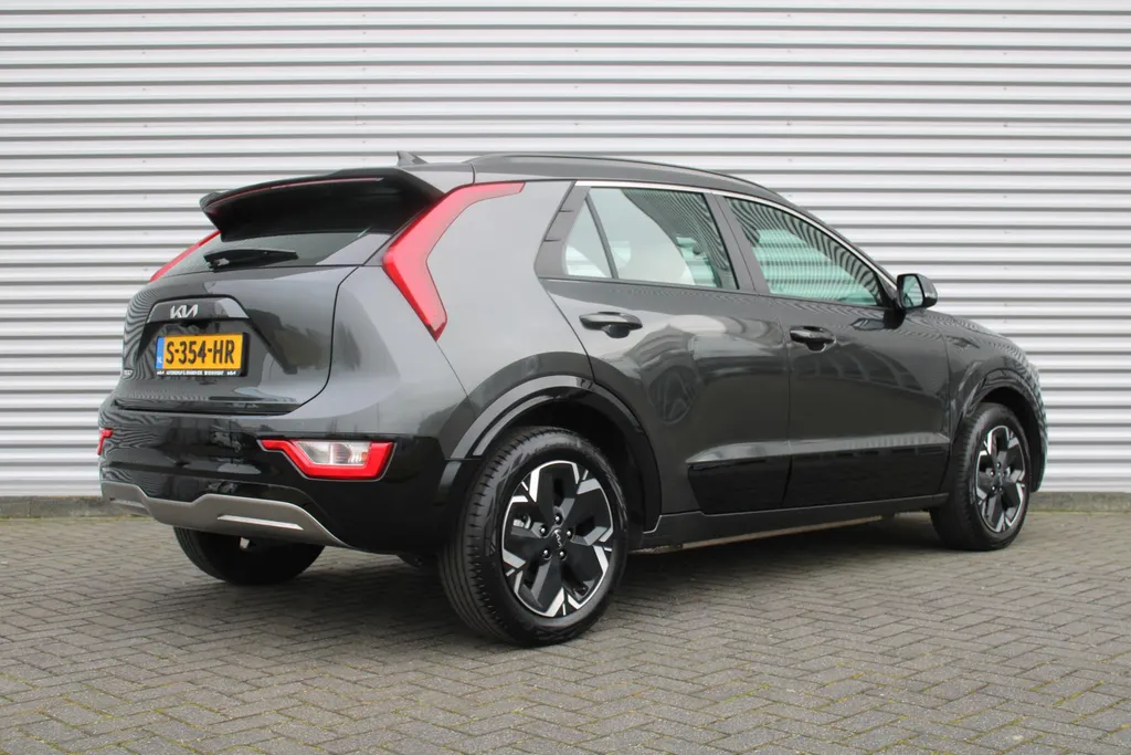 Kia Niro EV DynamicLine 64.8 kWh | Navi | Airco | Cruise | Camera | 17' LM |