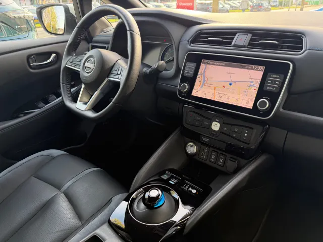 Nissan Leaf Electric 39kWh Tekna | Leder | Navigatie | Apple CarPlay | Android Auto | App Connect | Keyless
