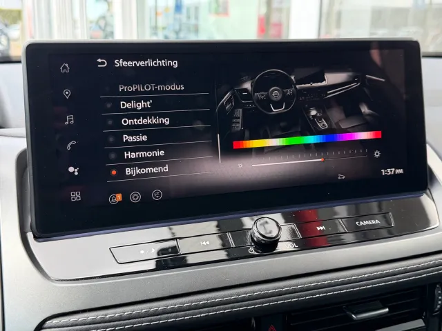 Nissan QASHQAI 1.3 Mild-Hybrid 158pk Xtronic N-Connecta | Panoramadak | Head-Up | Cold Pack | App Connect | Keyless