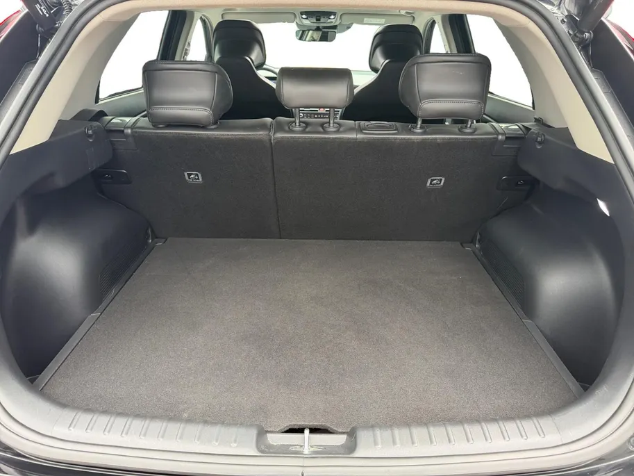 Kia Niro EV ExecutiveLine 64.8 kWh | Meest luxe uitvoering | Head up display | Stoelverwarming en ventilatie | Schuif/ Kantel dak | Cruise Control Adaptief | Carplay | Fabrieksgarantie t/m 4-2032 | NAP