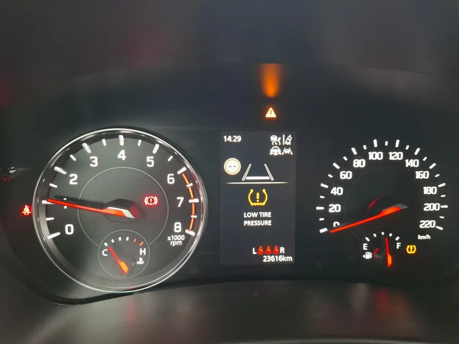 Suzuki Swift 1.2 Select Smart Hybrid | All weather banden | Navigatie | Adaptieve cruise control | Garantie tot 2035