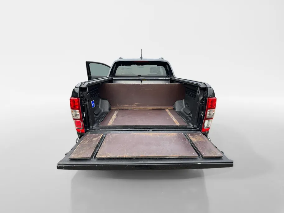 Ford Ranger 2.0 EcoBlue Wildtrak Supercab | NL auto | Dealer onderhouden | 213 pk | Trekhaak | Automaat | Rollertop | Stoelverwarming | Achteruitrijcamera | Parkeersensoren voor en achter | Adapt. cruise control | Apple carplay & Android auto | Bovag garantie |