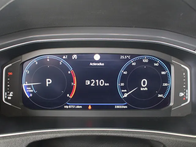 Volkswagen T-Roc 1.5 TSI Sport Navigatie | parkeercamera | Cruise Control | Climate Control |  Eerste Eigenaar
