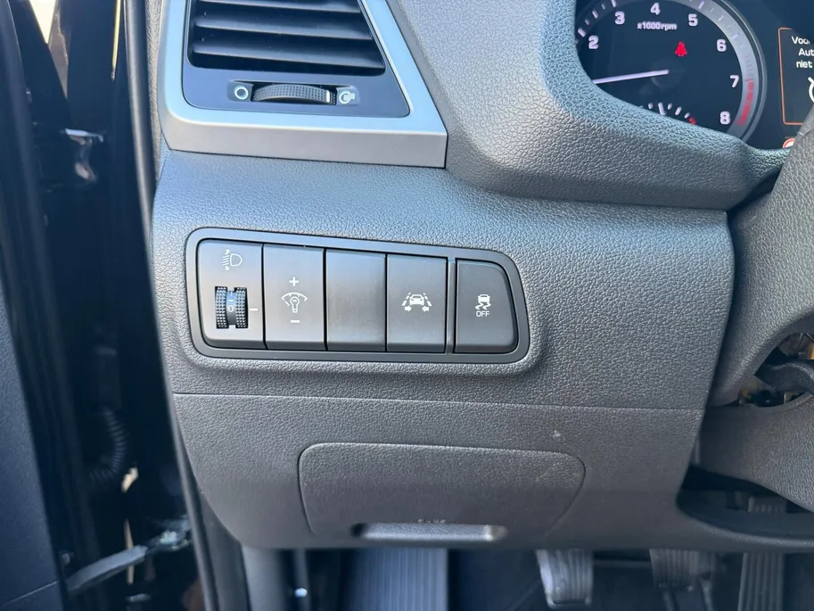 Hyundai Tucson 1.6 GDi Comfort | Elektrisch Verstelbare Stoelen | Navigatie | Bluetooth | Camera | Stoelverwarming | Cruise & Climate Control | Onderhoudshistorie | All Season Banden | 12 Maanden BOVAG Garantie