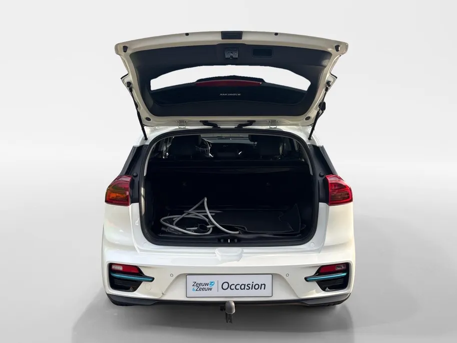 Kia e-Niro ExecutiveLine 64 kWh | Trekhaak | JBL | Memory stoelen | Stoel/stuurverwarming | Stoel ventilatie |