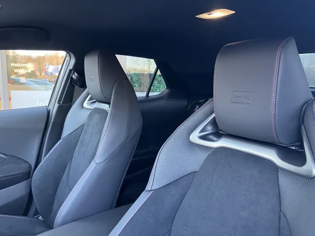 Toyota C-HR 2.0 PHEV 220 GR SPORT | JBL | Headup ( nieuw uit voorraad)