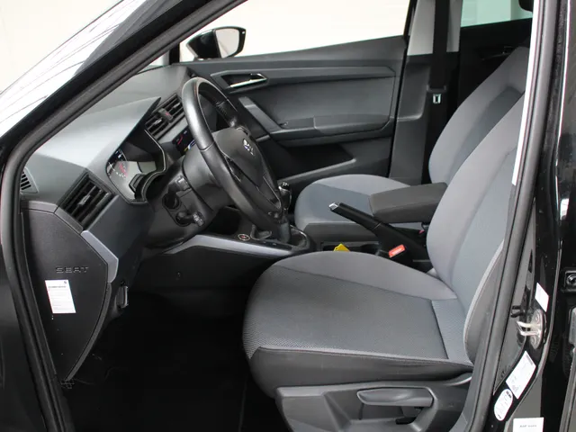 SEAT Arona 1.0 TSI Style Business Intense Navigatie | Camera | Climate Control | Inklapbare buitenspiegels