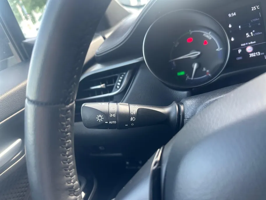 Toyota C-HR 1.8 Hybrid Dynamic | Climate | Adap cruise | LM Velgen 18'| Apple CP / Android auto |