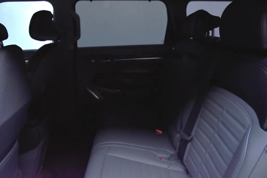 Kia EV9 99,8kWh 204pk RWD Plus NIEUW - SNEL LEVERBAAR