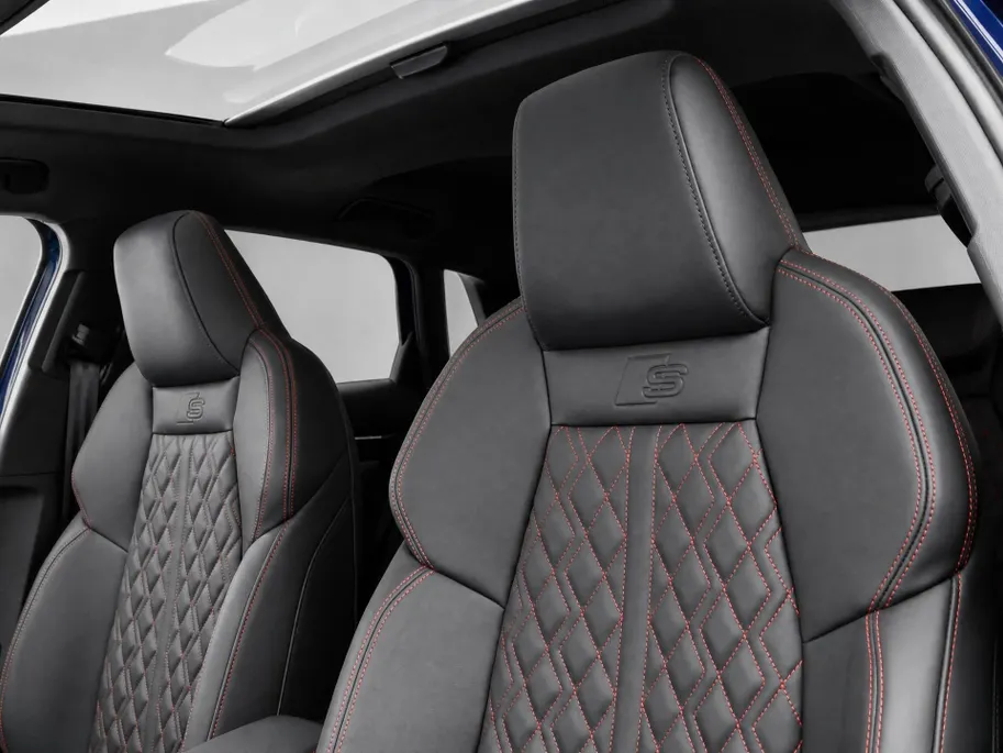 Audi A3 Sportback 45 TFSIe 272pk S-Tronic S edition Competition · Panoramadak · Camera · Lederen Bekleding · Elek. Achterklep · Elek. Bestuurdersstoel + Geheugen · Garantie t/m 26-10-2030 of 100.000km