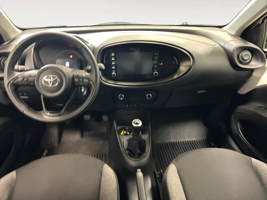 Toyota Aygo X 1.0 FIRST | APPLE CARPLAY | CAMERA | NL-AUTO |