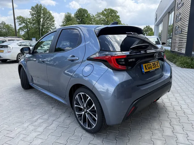 Toyota Yaris 1.5 Hyb. 115 Dynamic | Comfort Pack |