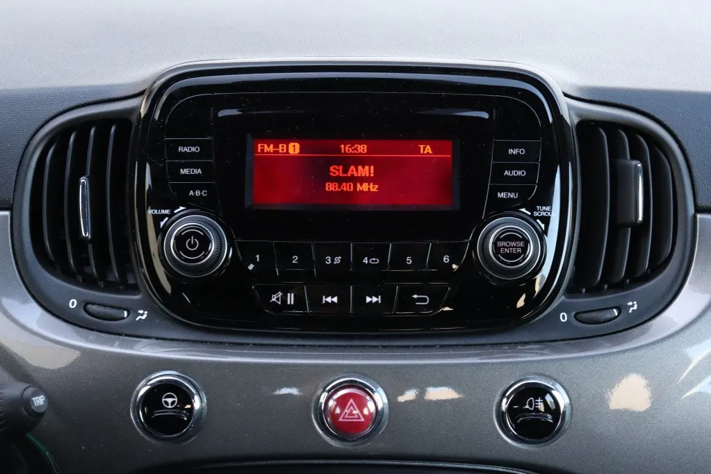Fiat 500 1.0 Hybrid 70 PK Cult | Airco | Cruise | BTW