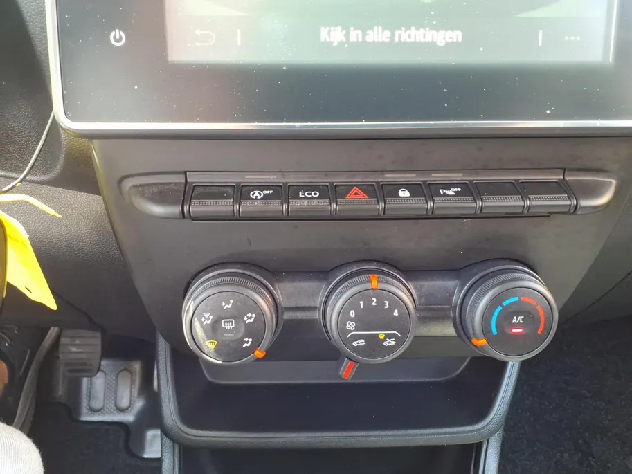 Renault Express 1.5 dCi 75 Comfort + Pack parking , Pack Visibilité  , Pack Safety , Apple Carplay/Android Auto , parkeersensor achter , airco , cruise , trekhaak , zijschuifdeur rechts , camera , parkeersensor voor .