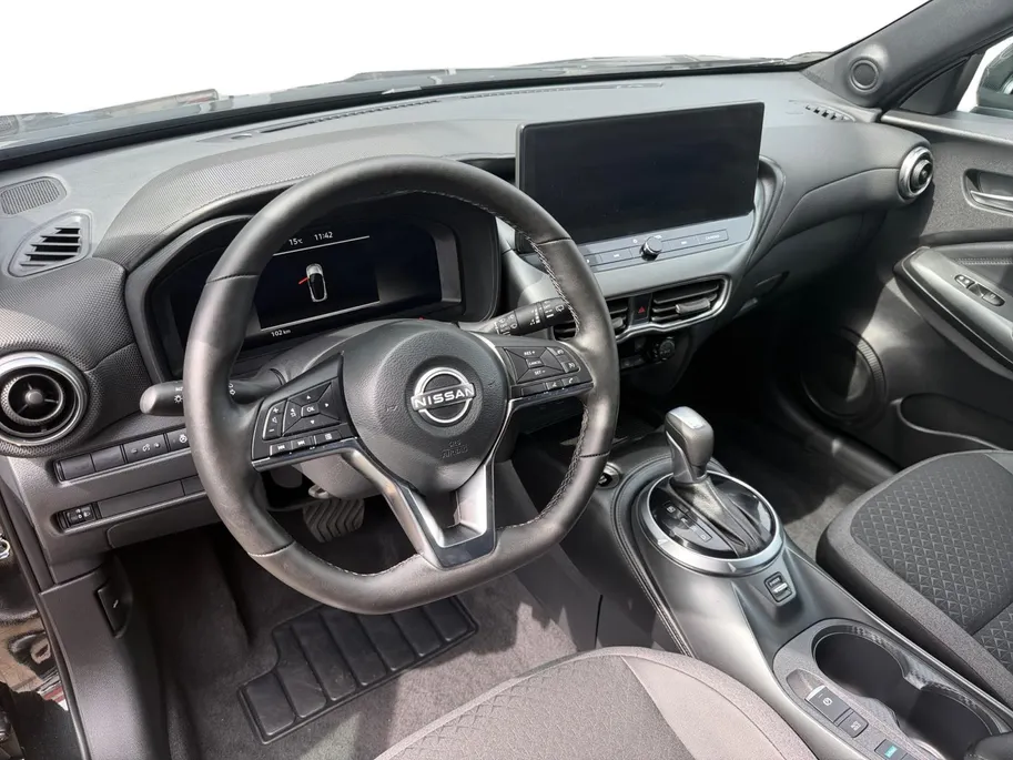 Nissan Juke 1.6 Hybrid N-Connecta | Nieuwe auto| Licht metalen velgen| Automaat| Navigatie| Camera| Parkeersensoren voor en achter| Stuur verwarming| Stoel verwarming| Vooruit verwarming|