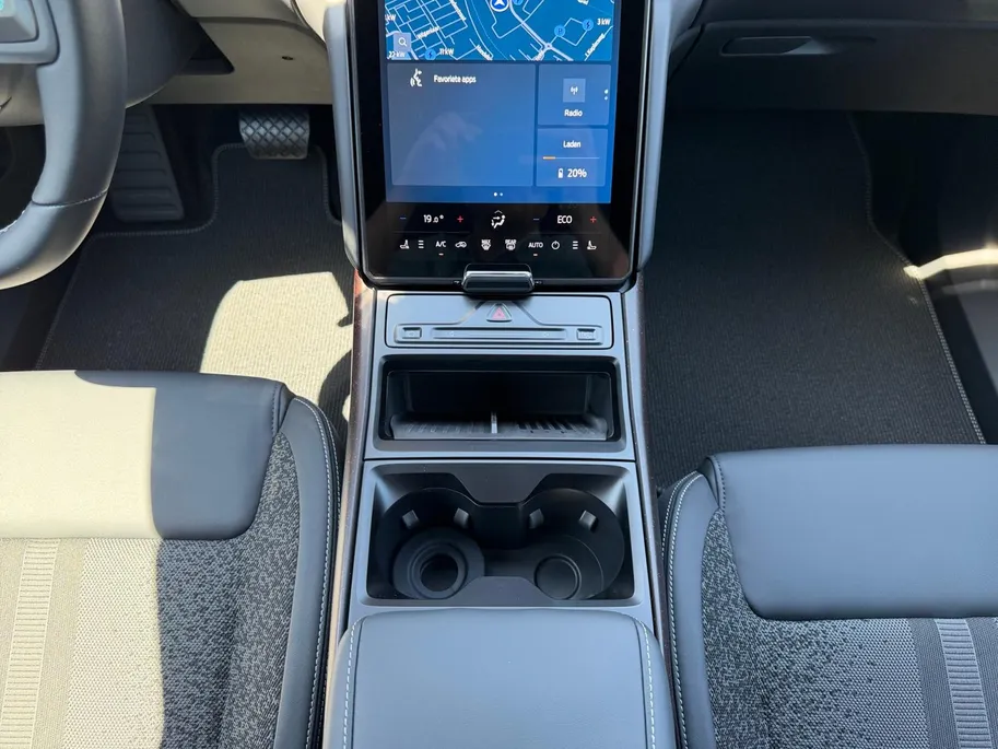 Ford Explorer Collection Extended Range RWD 79 kWh | Nieuw te Bestellen | €3.500,- Ready Set Ford Bonus | 579km WLTP Rijbereik | Trekhaak | B&O Premium Audio | 360 Graden Camera | HUD | Verwarmbare Voorstoelen | Verwarmbaar Stuur
