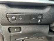 Kia Niro 1.6 GDi Hybrid DynamicLine | Apple Carplay / Android Auto | Navigariesysteem | Licht + Regensensor | Parkeersensoren + Camera Achter | Cruise Control Adaptief | Rijstrooksensor + Correctie