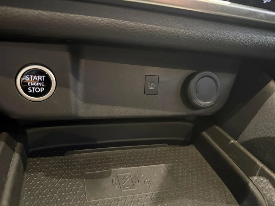 Nissan QASHQAI 1.3 MHEV Xtronic N-Connecta *Automaat*Panorama*Navi+Camera360*Climate*Adaptive Cruise*Stoel/Stuur Verw.*Luxe Auto!