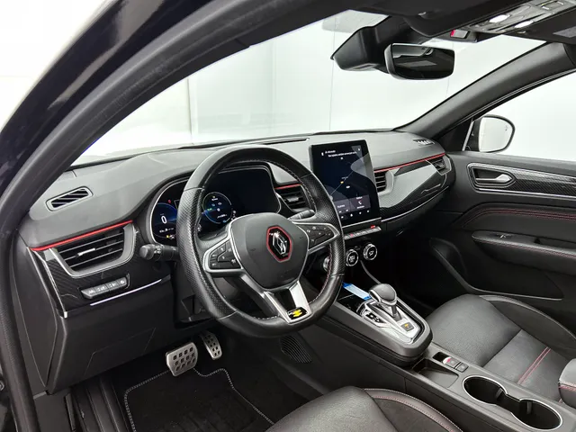 Renault Arkana E-Tech Hybrid 145PK R.S. Line RS Alpine | CAMERA | ADAPTIVE CRUISE | STOELVERWARMING